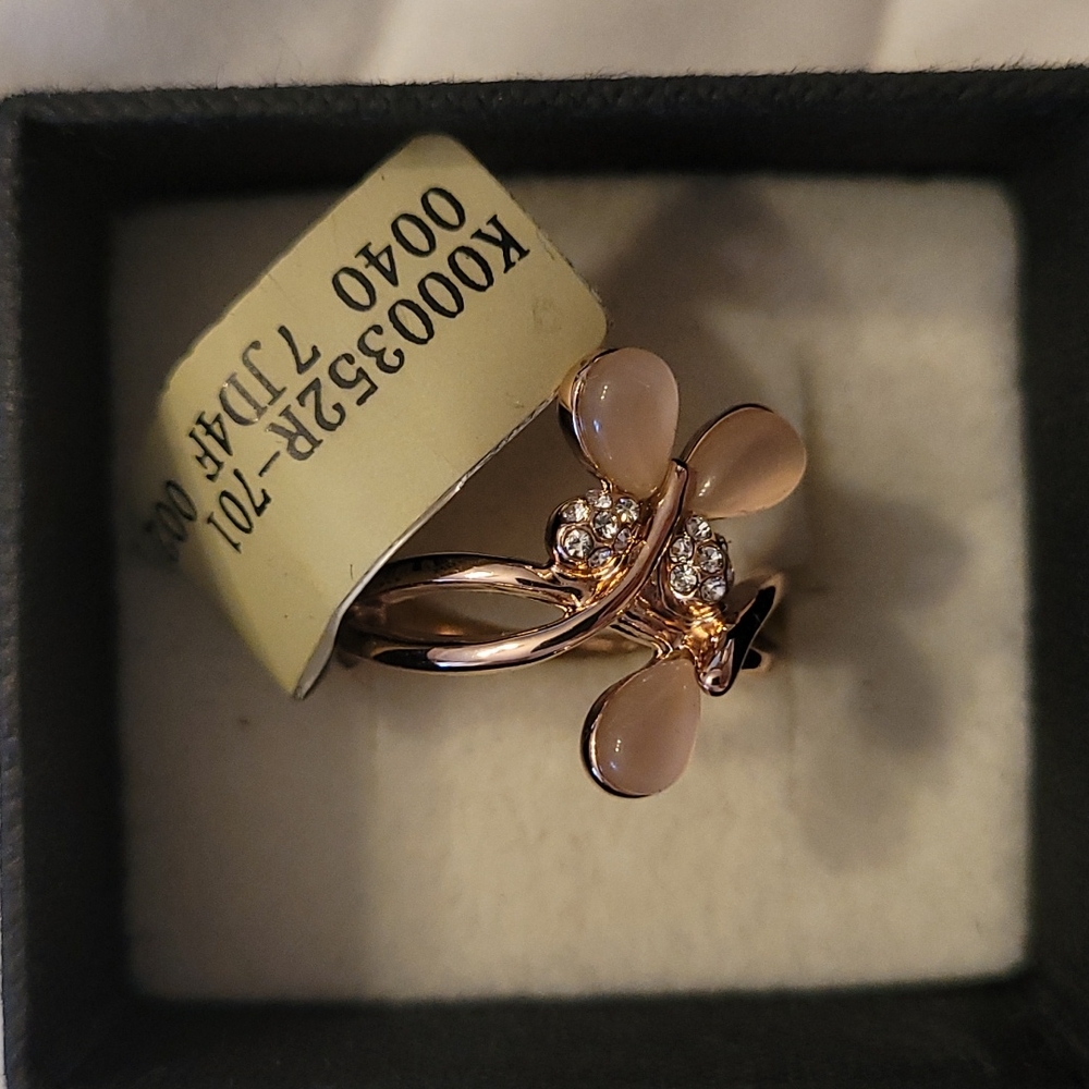 New flower ring